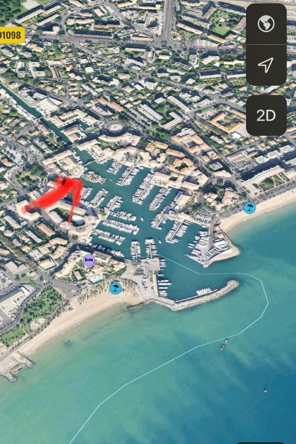 2 Pieces A Port-frejus Apartment *