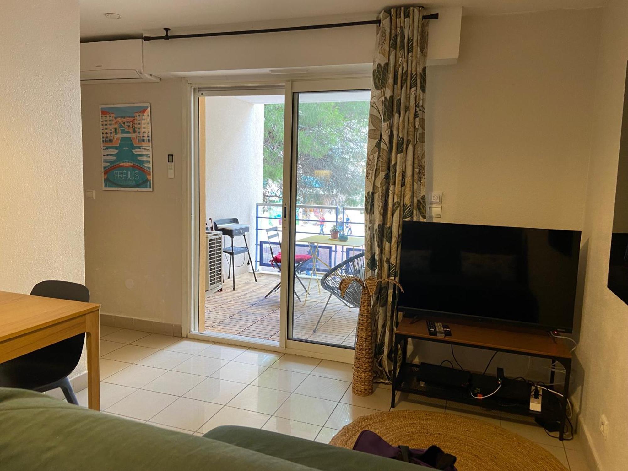 F2 à Port-fréjus 2/4 Personnes Appartamento *